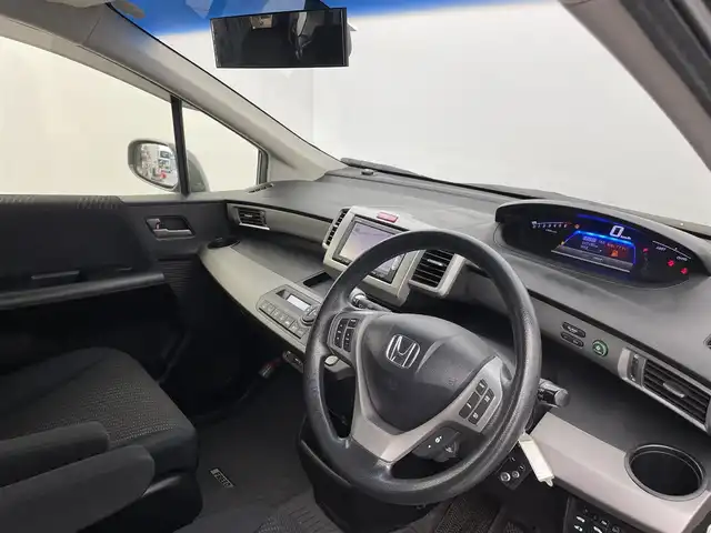 ホンダ フリード ハイブリット ジャストセレクション 富山県 2014(平26)年 5.8万km モダンスティールM 純正ナビ（CD　DVD　bluetooth）/ワンセグTV（走行中可）/バックカメラ/ビルトインETC/両側パワースライドドア/スマートキー/オートライト/HIDヘッドライト/クルーズコントロール/横滑防止装置/純正マット、社外バイザー