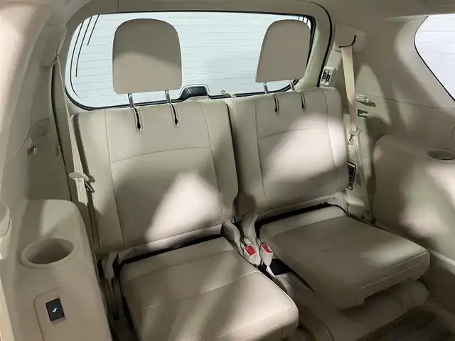 トヨタ ランドクルーザー プラド TX Lパッケージ 大阪府 2022(令4)年 2万km ホワイトパールクリスタルシャイン ベージュ革シート 純正9incナビTV バックカメラ パワーシート/ヒーター/エアコン レーダークルコン 衝突軽減ブレーキ レーンアシスト オートハイビーム ルーフレール クリアランスソナー 4WD