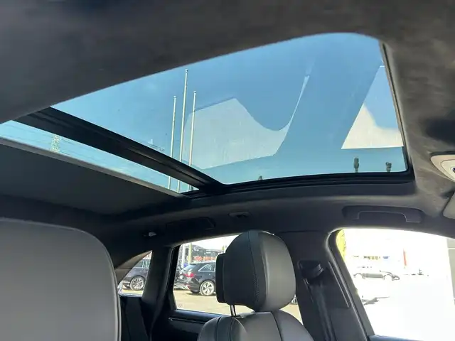 ポルシェ マカン ターボ 茨城県 2015(平27)年 5.7万km ジェットブラック パノラマルーフ/レザーインテリア/レッドキャリパー/ポルシェエントリー＆ドライブシステム/Boseサウンドシステム/純正ナビ　フルセグ/BT/AF/FM/パワーシート/シートメモリ/レザーシート/コーナーセンサー/ステアリングスイッチ/電動リアゲート/パドルシフト/純正アルミホイール/USBポート/パワーバックドア/オートライト/スマートキー