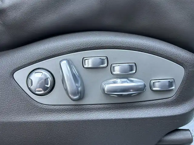 ポルシェ マカン ターボ 茨城県 2015(平27)年 5.7万km ジェットブラック パノラマルーフ/レザーインテリア/レッドキャリパー/ポルシェエントリー＆ドライブシステム/Boseサウンドシステム/純正ナビ　フルセグ/BT/AF/FM/パワーシート/シートメモリ/レザーシート/コーナーセンサー/ステアリングスイッチ/電動リアゲート/パドルシフト/純正アルミホイール/USBポート/パワーバックドア/オートライト/スマートキー