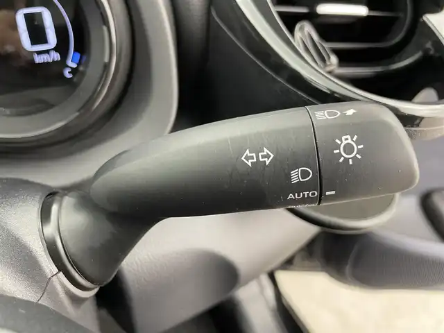 トヨタ ヤリス ハイブリッド Z 富山県 2023(令5)年 2.5万km ブラック 純正ディスプレイオーディオ（AM/FM/BT/USB/フルセグ）/全方位カメラ/ドライブレコーダー/ビルトインETC/D/N席シートヒーター/ハンドルヒーター/ブラインドスポットモニター/衝突被害軽減システム/レーダークルーズコントロール/レーンキープアシスト/コーナーセンサー/横滑り防止装置/アイドリングストップ/モデリスタアルミホイール/社外アルミホイール付冬タイヤ有/純正フロアマット/オートLEDライト/オートマチックハイビーム/革巻きステアリング/ステアリングスイッチ/スマートキー/スペアキー