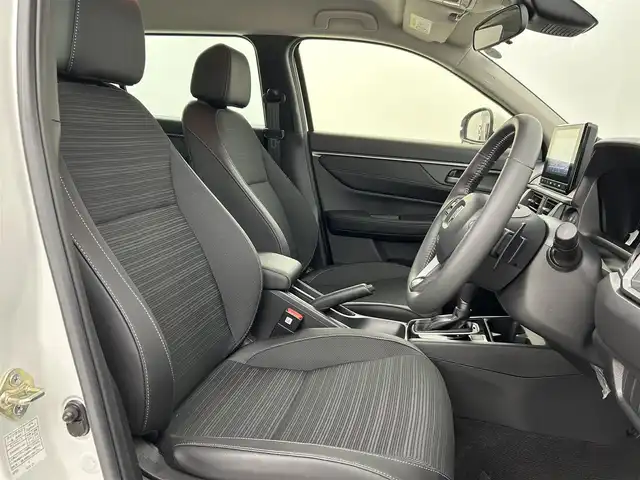ホンダ ＷＲ－Ｖ Z+ 福岡県 2024(令6)年 0.1万km未満 プラチナホワイトパール 純正８型ナビ（ＢＴ，フルセグＴＶ）　/バックカメラ　/ＡＣＣ　/コーナーセンサー　/衝突軽減ブレーキ　/レーンキープ　/アクセル踏み間違い防止　/パドルシフト／ＭＴモード付　/ハーフレザー　/純正１７インチＡＷ　/ＬＥＤ