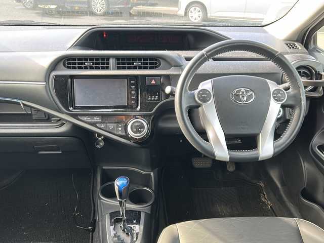 トヨタ アクア G 鹿児島県 2016(平28)年 4.7万km ライムホワイトパールクリスタルシャイン 純正ナビ/Bluetooth/CD/DVD/TV/AM/FM/ETC/ドライブレコーダー/バックモニター/フルセグ/クルーズコントロール/衝突軽減装置/レーン逸脱アラーム/純正フロアマット/オートライト/電動格納ミラー