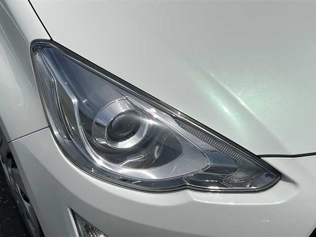 トヨタ アクア G 鹿児島県 2016(平28)年 4.7万km ライムホワイトパールクリスタルシャイン 純正ナビ/Bluetooth/CD/DVD/TV/AM/FM/ETC/ドライブレコーダー/バックモニター/フルセグ/クルーズコントロール/衝突軽減装置/レーン逸脱アラーム/純正フロアマット/オートライト/電動格納ミラー