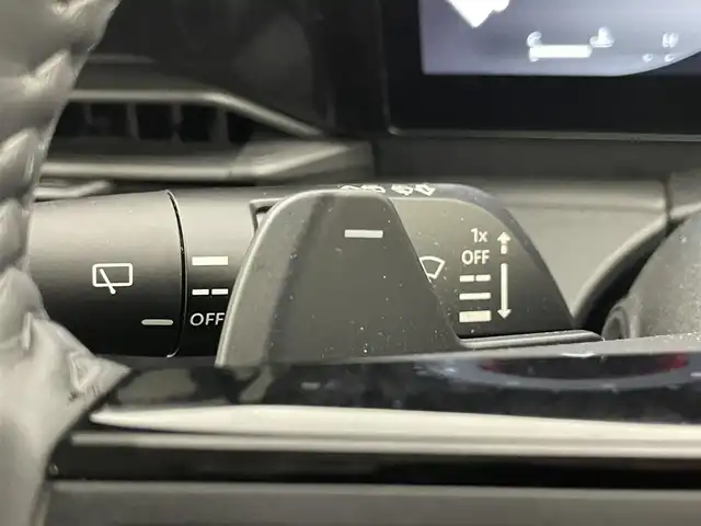 日産 セレナ ハイウェイスター V 埼玉県 2023(令5)年 2.1万km ベージュ 純正１２．３インチナビ　アラウンドビューモニター　プロパイロット　ＢＳＩ　デジタルインナーミラー　ビルトインＥＴＣ２．０　ワイヤレス充電　両側パワースライドドア　レーダークルーズコントロール　アップルCarPlay  純正アルミホイール ＬＥＤライト　地デジフルセグＴＶ　スマートキー　オートライト　スペアキー