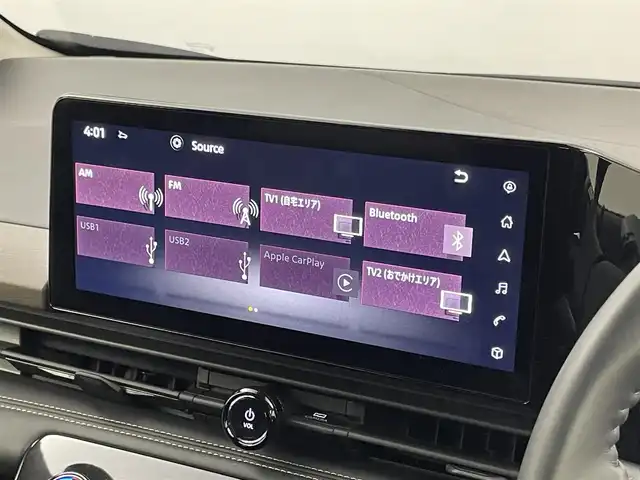 日産 セレナ ハイウェイスター V 埼玉県 2023(令5)年 2.1万km ベージュ 純正１２．３インチナビ　アラウンドビューモニター　プロパイロット　ＢＳＩ　デジタルインナーミラー　ビルトインＥＴＣ２．０　ワイヤレス充電　両側パワースライドドア　レーダークルーズコントロール　アップルCarPlay  純正アルミホイール ＬＥＤライト　地デジフルセグＴＶ　スマートキー　オートライト　スペアキー