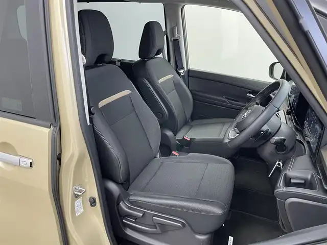 日産 セレナ ハイウェイスター V 埼玉県 2023(令5)年 2.1万km ベージュ 純正１２．３インチナビ　アラウンドビューモニター　プロパイロット　ＢＳＩ　デジタルインナーミラー　ビルトインＥＴＣ２．０　ワイヤレス充電　両側パワースライドドア　レーダークルーズコントロール　アップルCarPlay  純正アルミホイール ＬＥＤライト　地デジフルセグＴＶ　スマートキー　オートライト　スペアキー
