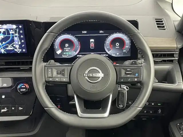 日産 セレナ ハイウェイスター V 埼玉県 2023(令5)年 2.1万km ベージュ 純正１２．３インチナビ　アラウンドビューモニター　プロパイロット　ＢＳＩ　デジタルインナーミラー　ビルトインＥＴＣ２．０　ワイヤレス充電　両側パワースライドドア　レーダークルーズコントロール　アップルCarPlay  純正アルミホイール ＬＥＤライト　地デジフルセグＴＶ　スマートキー　オートライト　スペアキー