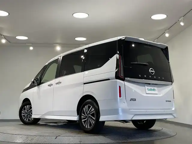 日産 セレナ e－パワー ハイウェイスター V 愛知県 2025(令7)年 0.1千km プリズムホワイト 登録済未使用車　/純正１２．３インチナビ　/（AM/FM/フルセグTV/Bluetooth/USB/CarPlay)/純正フリップダウンモニタ―　/アラウンドビューモニター　/プロパイロット　/衝突軽減ブレーキ　/踏み間違い防止/標識認知機能/両側電動スライドドア　/ビルトインＥＴＣ２．０　/ワイヤレス充電　/デジタルインナーミラー/ドライブレコーダー/クリアランスソナー/後側方車両検知警報（BSW)/SOSコール/プッシュスタート　/　　-スマートキー