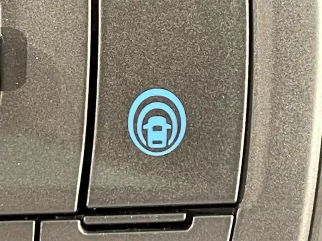 日産 セレナ e－パワー ハイウェイスター V 愛知県 2025(令7)年 0.1千km プリズムホワイト 登録済未使用車　/純正１２．３インチナビ　/（AM/FM/フルセグTV/Bluetooth/USB/CarPlay)/純正フリップダウンモニタ―　/アラウンドビューモニター　/プロパイロット　/衝突軽減ブレーキ　/踏み間違い防止/標識認知機能/両側電動スライドドア　/ビルトインＥＴＣ２．０　/ワイヤレス充電　/デジタルインナーミラー/ドライブレコーダー/クリアランスソナー/後側方車両検知警報（BSW)/SOSコール/プッシュスタート　/　　-スマートキー