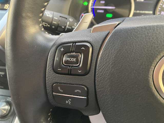 レクサス ＮＸ 300h Iパッケージ 兵庫県 2018(平30)年 4.6万km ブラック 純正メモリナビ/・TV/AM/FM/DVD/CD/BT/ドラレコ/ビルトインＥＴＣ２．０/前後コーナーセンサー/クルーズコントロール/バックモニター/横滑り防止装置/電動リアゲート/前席シートヒーター/前席パワーシート/プリクラッシュ/オートライト/パーキングサポートブレーキ/レーンキープアシスト/保証書