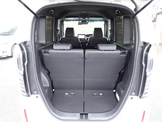 ホンダ Ｎ ＢＯＸ カスタム L ターボ 千葉県 2021(令3)年 1.6万km プラチナホワイトパール 8インチナビ(AVIC-RL811)/・フルセグテレビ/・CD/DVD/・Bluetooth/・ミュージックサーバー/バックカメラ/ドライブレコーダー前後/ETC/ホンダセンシング/・衝突軽減ブレーキ/・誤発進抑制機能/・後方誤発進抑制機能/・歩行者事故低減ステアリング/・路外逸脱抑制機能/・先行車発進お知らせ機能/・標識認識機能/・オートハイビーム/クルーズコントロール/パドルシフト/LEDヘッドライト/LEDフォグライト/両側パワースライドドア /純正15インチAW