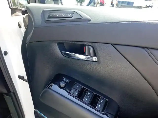 トヨタ ヴェルファイア Z Gエディション 福井県 2019(令1)年 3万km ホワイトパールクリスタルシャイン 純正9型ナビ/CD DVD Bluetooth　フルセグ　AM　FM/両側パワースライドドア/レーダークルーズコントロール/トヨタセーフティセンス/プリクラッシュセーフティシステム/レーンキープアシスト/コーナーセンサー/バックカメラ/ビルトインETC2.0/純正ドライブレコーダー/1.2列目シートヒーター/1.2列目シートベンチレーション/LEDオートライト/社外20インチAW