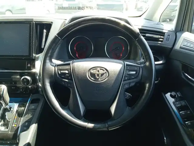 トヨタ ヴェルファイア Z Gエディション 福井県 2019(令1)年 3万km ホワイトパールクリスタルシャイン 純正9型ナビ/CD DVD Bluetooth　フルセグ　AM　FM/両側パワースライドドア/レーダークルーズコントロール/トヨタセーフティセンス/プリクラッシュセーフティシステム/レーンキープアシスト/コーナーセンサー/バックカメラ/ビルトインETC2.0/純正ドライブレコーダー/1.2列目シートヒーター/1.2列目シートベンチレーション/LEDオートライト/社外20インチAW