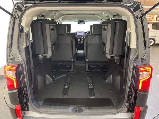 三菱 デリカＤ：５ シャモニー 愛媛県 2025(令7)年 0.1千km ブラックダイヤモンド アルパイン11インチナビ/Bluetooth/フルセグ/レーダークルーズコントロール/バックカメラ/両側電動スライドドア/衝突被害軽減ブレーキ/レーンキープアシスト/ダウンヒルアシストコントロール/ブラインドスポットモニター/電動リアゲート/LEDヘッドライト/オートマチックハイビーム/オートライト/シートヒーター/プッシュスタート/スペアキー