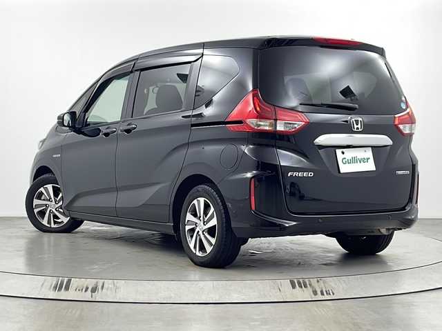 ホンダ フリード ハイブリット G ホンダセンシング 埼玉県 2020(令2)年 2.8万km クリスタルブラックパール 純正ナビ/バックカメラ/両側パワースライドドア/ビルトインＥＴＣ/アダプティブクルーズコントロール/前席シートヒーター/横滑り防止装置/レーンキープアシスト/盗難防止装置/オートライト/LEDヘッドライト/ウィンカーミラー/純正フロアマット/純正アルミホイール