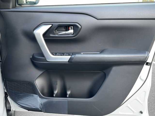 トヨタ ライズ Z 青森県 2025(令7)年 0.1千km ブラックマイカメタリック/シャイニングホワイトパール 4WD/登録済未使用車/登録時走行10km/寒冷地仕様/純正9インチDオーディオ・フルセグ/Bluetooth・USB・HDMI/バックカメラ/前席シートヒーター/スマートアシスト/衝突軽減ブレーキ/追従クルーズコントロール/レーンキープコントロール/アダプティブクルーズコントロール/コーナーセンサー/ワイパーデアイサー/LEDヘッドライト/LEDフォグランプ/純正17インチアルミ/純正フロアマット/純正ドアバイザー