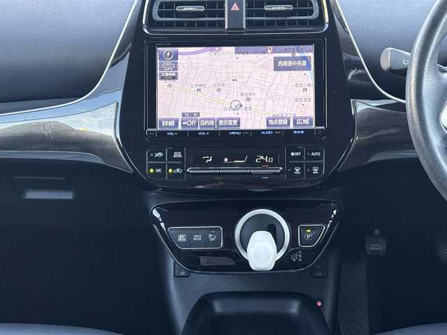 トヨタ プリウス S ツーリングセレクション 愛知県 2016(平28)年 3.9万km ホワイトパールクリスタルシャイン /禁煙//ワンオーナー//モデリスタエアロ（フロント、サイド、リア）//モデリスタ18AW//黒革シート//シートヒーター（前席）//純正ナビ（DSZT-YC4T）//CD/DVD/BT/フルセグ/MSV/TVキャンセラー//バックカメラ//ビルトインETC//LEDオートライト//LEDフォグランプ//LEDルームランプ//オートリトラウィンカーミラー//本革巻きステアリング//ステアリングスイッチ//横滑り防止装置//盗難防止装置//純正フロアマット//純正ドアバイザー//スペアスマートキー//新車時保証書//取扱説明書//ナビ取扱説明書//ディーラー記録簿　H28/H29/H30/R2//記録簿　R7//サマータイヤ付純正AW積込