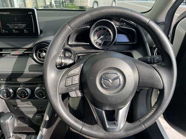 マツダ デミオ 13S ブラックレザーリミテッド 愛知県 2016(平28)年 3.1万km スノーフレイクホワイトパールマイカ 純正ナビ　SDカードなし/シートヒーター/バックカメラ/ヘッドアップディスプレイ/純正アルミホイール/LEDヘッドライト/ドライブレコーダー/ETC/フルセグ/CD DVD/Bluetooth/ステアリングスイッチ/スマートキー/プッシュスタート