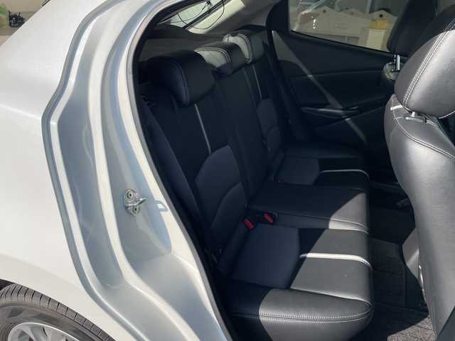 マツダ デミオ 13S ブラックレザーリミテッド 愛知県 2016(平28)年 3.1万km スノーフレイクホワイトパールマイカ 純正ナビ　SDカードなし/シートヒーター/バックカメラ/ヘッドアップディスプレイ/純正アルミホイール/LEDヘッドライト/ドライブレコーダー/ETC/フルセグ/CD DVD/Bluetooth/ステアリングスイッチ/スマートキー/プッシュスタート