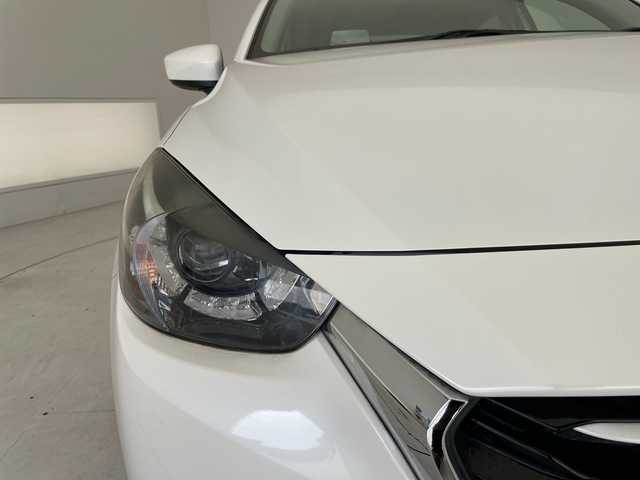 マツダ デミオ 13S ブラックレザーリミテッド 愛知県 2016(平28)年 3.1万km スノーフレイクホワイトパールマイカ 純正ナビ　SDカードなし/シートヒーター/バックカメラ/ヘッドアップディスプレイ/純正アルミホイール/LEDヘッドライト/ドライブレコーダー/ETC/フルセグ/CD DVD/Bluetooth/ステアリングスイッチ/スマートキー/プッシュスタート