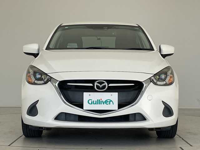 マツダ デミオ 13S ブラックレザーリミテッド 愛知県 2016(平28)年 3.1万km スノーフレイクホワイトパールマイカ 純正ナビ　SDカードなし/シートヒーター/バックカメラ/ヘッドアップディスプレイ/純正アルミホイール/LEDヘッドライト/ドライブレコーダー/ETC/フルセグ/CD DVD/Bluetooth/ステアリングスイッチ/スマートキー/プッシュスタート