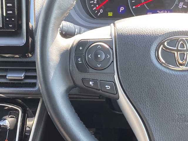 トヨタ ヴォクシー ZS 煌 佐賀県 2018(平30)年 7.5万km ブラック Stradaナビ/ALPINEフリップダウンモニター/プリクラッシュセーフティ/レーンキープアシスト/オートハイビーム/クルーズコントロール/両側パワースライドドア/バックカメラ/アイドリングストップ/ドライブレコーダー/ビルトインETC/プッシュスタート/スマートキー/LEDヘッドライト/フォグライト/純正アルミホイール