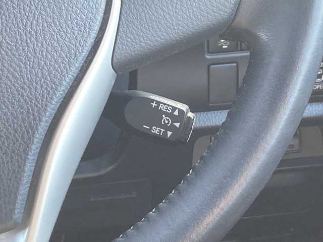 トヨタ ヴォクシー ZS 煌 佐賀県 2018(平30)年 7.5万km ブラック Stradaナビ/ALPINEフリップダウンモニター/プリクラッシュセーフティ/レーンキープアシスト/オートハイビーム/クルーズコントロール/両側パワースライドドア/バックカメラ/アイドリングストップ/ドライブレコーダー/ビルトインETC/プッシュスタート/スマートキー/LEDヘッドライト/フォグライト/純正アルミホイール