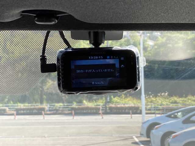 トヨタ ヴォクシー ZS 煌 佐賀県 2018(平30)年 7.5万km ブラック Stradaナビ/ALPINEフリップダウンモニター/プリクラッシュセーフティ/レーンキープアシスト/オートハイビーム/クルーズコントロール/両側パワースライドドア/バックカメラ/アイドリングストップ/ドライブレコーダー/ビルトインETC/プッシュスタート/スマートキー/LEDヘッドライト/フォグライト/純正アルミホイール