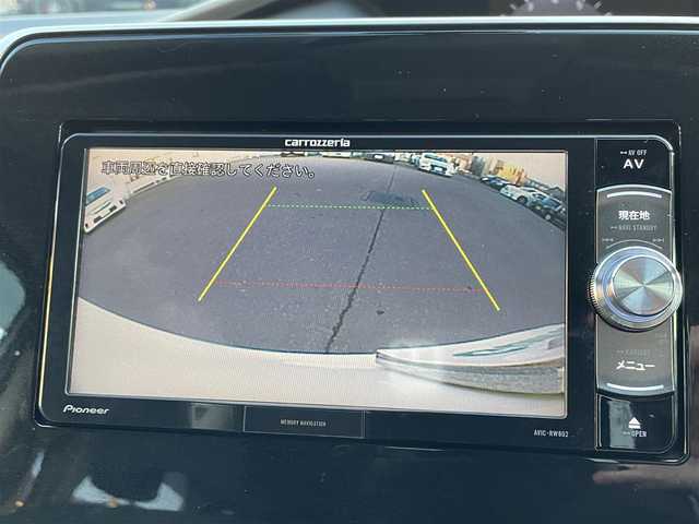 日産 セレナ X VセレクションⅡ 道央・札幌 2019(平31)年 6.1万km ブリリアントホワイトパール 2トーン 登録時走行距離60249km/ワンオーナー/　４　W　D　/寒冷地仕様/社外ナビ（CD/DVD/FM/AM/SD/BT/USB)/フルセグ（走行中視聴可能）/バックカメラ/ウィンカーミラー/クルーズコントロール（追従走行なし）/ドアバイザー/プッシュスタート/両側パワースライドドア/３列シート/ドライブレコーダー（前方）/ウォークスルー/純正フロアマット/横滑り防止装置/オートライト/衝突軽減ブレーキ/ステアリングスイッチ/イルミネーションコントロール/ヘッドライトレベライザー/ワイパー間欠時間コントローラー/ECOスイッチ/電動格納ミラー/バニティミラー/積込夏タイヤ/（社外AW/195/65/R15/22年製/溝6mm）