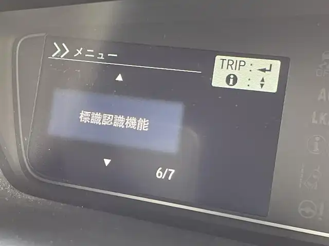 車両画像10