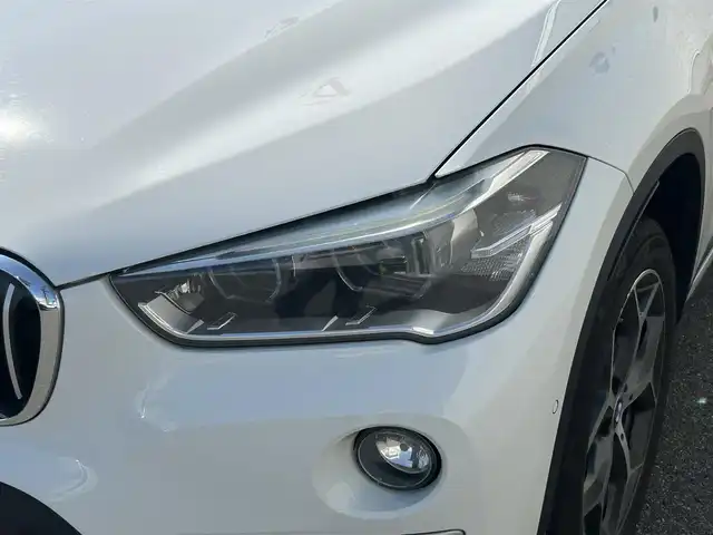 ＢＭＷ Ｘ１ xDrive 20i Xライン 山形県 2015(平27)年 5.8万km アルピンホワイトⅢ 4WD/純正メモリナビ（ＣＤ、ＤＶＤ、ＢＴ）/フルセグＴＶ/レザーシート&シートヒーター/クルーズコントロール/バックカメラ/車線逸脱警告/前後コーナーセンサー/レーンキープアシスト/前席シートヒーター/ドライブレコーダー/スマートキー/スペアキー/純正ＡＷ/ETC
