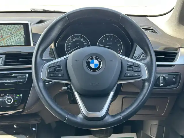 ＢＭＷ Ｘ１ xDrive 20i Xライン 山形県 2015(平27)年 5.8万km アルピンホワイトⅢ 4WD/純正メモリナビ（ＣＤ、ＤＶＤ、ＢＴ）/フルセグＴＶ/レザーシート&シートヒーター/クルーズコントロール/バックカメラ/車線逸脱警告/前後コーナーセンサー/レーンキープアシスト/前席シートヒーター/ドライブレコーダー/スマートキー/スペアキー/純正ＡＷ/ETC