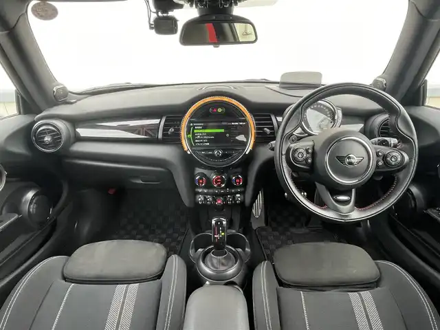 ＭＩＮＩ ミニ ジョンクーパーワークス 静岡県 2018(平30)年 4.7万km ペッパー・ホワイト インテリセーフティ衝突軽減ブレーキ/アクティブクルーズコントロール/ｈａｒｍａｎ／ｋａｒｄｏｎ/ヘッドアップディスプレイ/純正HDDナビBluetooth タッチパネルモニター/バックカメラ/社外インターフェース　フルセグTVチューナー/MINIドライビングMODE/アンビエントライト /シートヒーター /コンフォートアクセス/ドライブレコーダー/ミラー一体型DSRCETC