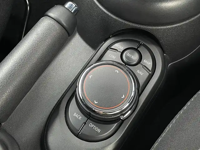 ＭＩＮＩ ミニ ジョンクーパーワークス 静岡県 2018(平30)年 4.7万km ペッパー・ホワイト インテリセーフティ衝突軽減ブレーキ/アクティブクルーズコントロール/ｈａｒｍａｎ／ｋａｒｄｏｎ/ヘッドアップディスプレイ/純正HDDナビBluetooth タッチパネルモニター/バックカメラ/社外インターフェース　フルセグTVチューナー/MINIドライビングMODE/アンビエントライト /シートヒーター /コンフォートアクセス/ドライブレコーダー/ミラー一体型DSRCETC