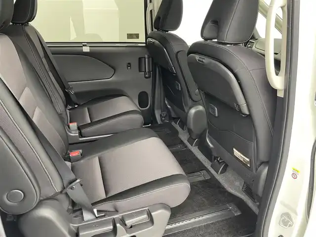 日産 セレナ e－パワー ハイウェイスター V 埼玉県 2018(平30)年 6.4万km ブリリアントホワイトパール アルパイン11インチナビ（BT/AM/FM/CD/DVD）/フルセグTV/プロパイロット/アラウンドビューモニター/レーダークルーズコントロール/衝突軽減システム/横滑り防止装置/レーンキープアシスト/盗難防止装置/前後コーナーセンサー/フリップダウンモニター/両側パワースライドドア/前後ドライブレコーダー/ETC/純正フロアマット/スマートキー