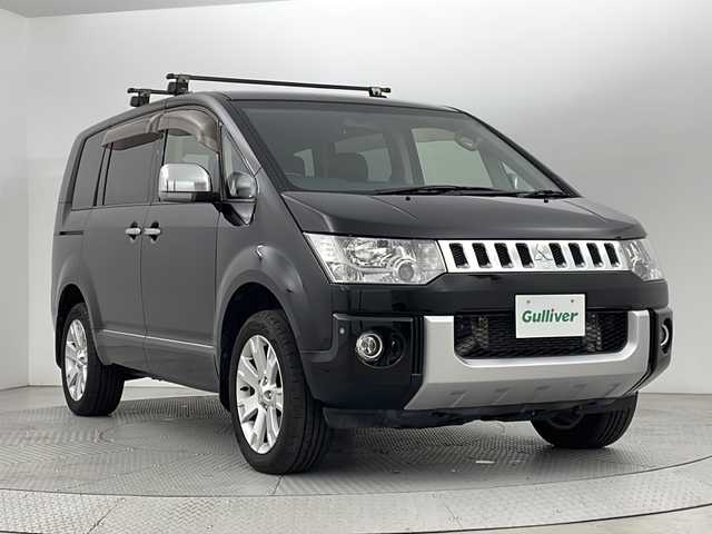 三菱 デリカＤ：５ D－Power package 新潟県 2015(平27)年 6.7万km ダイヤモンドブラックマイカ 4WD/純正ナビ/　　フルセグ/CD/DVD/BT/両側パワースライドドア/クルーズコントロール/LEDオートライト/シートヒーター/純正18インチアルミホイール/パドルシフト/ステアリングスイッチ/リモコンキー/ETC