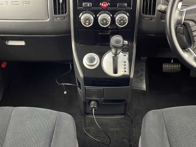 三菱 デリカＤ：５ D－Power package 新潟県 2015(平27)年 6.7万km ダイヤモンドブラックマイカ 4WD/純正ナビ/　　フルセグ/CD/DVD/BT/両側パワースライドドア/クルーズコントロール/LEDオートライト/シートヒーター/純正18インチアルミホイール/パドルシフト/ステアリングスイッチ/リモコンキー/ETC