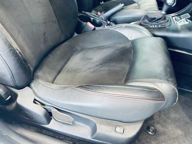 アルファロメオ ジュリエッタ ヴェローチェ 大阪府 2017(平29)年 4.5万km 白 ハーフレザー/シートヒーター/カロッツェリアナビ/TV/純正18インチAW/HIDヘッドライト/クリアランスソナー/ETC/Bluetooth/CD/DVD/パドルシフト/クルコン