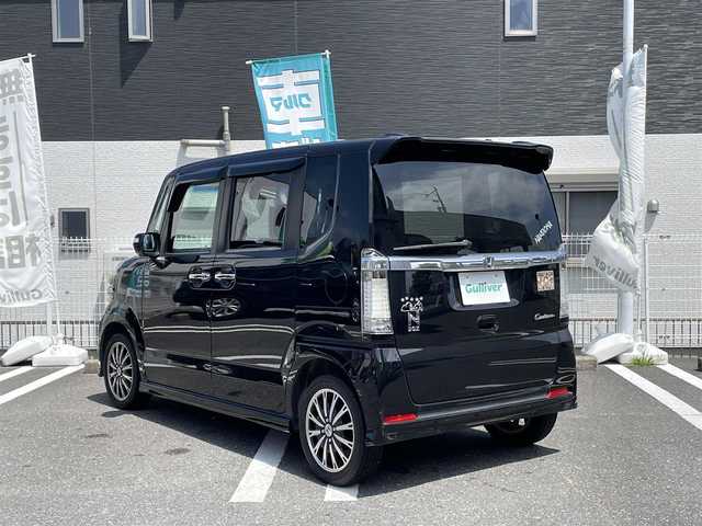 ホンダ Ｎ ＢＯＸ カスタム G ターボパッケージ 三重県 2012(平24)年 12.4万km クリスタルブラックパール 登録時124082km/Strade７インチSDナビ/フルセグ・CD/DVD・HDD・SD・Bluetooth・AM/FM/両側パワースライドドア/パドルシフト/クルーズコントロール/アイドリングストップ/バックカメラ/AUTOライト/革巻きステアリング/ETC/純正フロアマット/純正１５インチアルミホイール/スマートキー/プッシュスタート/スペアキー
