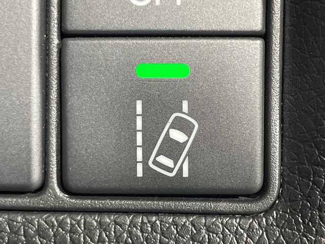 ホンダ ステップワゴン スパーダ eHEV G EXホンダS 神奈川県 2020(令2)年 6.8万km プラチナホワイトパール 純正10型メモリナビゲーション【VXM-207Wi】/フルセグ　CD　Bluetooth　HDMI　USB　SD　Applecarplay　/純正後席フリップダウンモニター/バックカメラ/両側電動スライドドア/ブラックスタイル/ホンダセンシング/アダブティブクルーズコントロール/CMBS衝突軽減ブレーキ/誤発進抑制機能/LKAS車線維持支援システム/標識認識機能/先行車発進お知らせ機能/歩行者事故低減ステアリング/路外逸脱抑制機能/アイドリングストップ/革巻きステアリング/合皮コンビレザーシート/前席シートヒーター/純正前方ドライブレコーダー/純正ビルトインETC/シートリフター/ECON/プッシュスタート/スマートキー/LEDヘッドライト/LEDフロントフォグランプ/オートライト/純正16インチアルミホイール/純正サイド/リアスポイラー/電動パーキングブレーキ/ブレーキオートホールド/電格ウインカーミラー/スペアキー