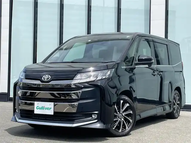 トヨタ ノア S－Z 大阪府 2022(令4)年 1.1万km アティチュードブラックマイカ 純正１０．５インチナビ　/ＥＴＣ２．０　/ドライブレコーダー（前後）　/両側パワースライドドア　/シートヒーター　/純正１７インチアルミホイール　/ＬＥＤヘッドランプ　/フルセグＴＶ　/クルーズコントロール/ユニバーサルステップ