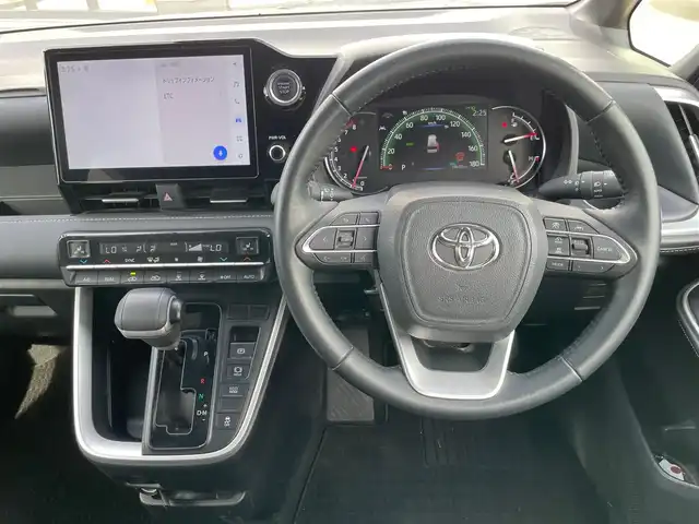 トヨタ ノア S－Z 大阪府 2022(令4)年 1.1万km アティチュードブラックマイカ 純正１０．５インチナビ　/ＥＴＣ２．０　/ドライブレコーダー（前後）　/両側パワースライドドア　/シートヒーター　/純正１７インチアルミホイール　/ＬＥＤヘッドランプ　/フルセグＴＶ　/クルーズコントロール/ユニバーサルステップ