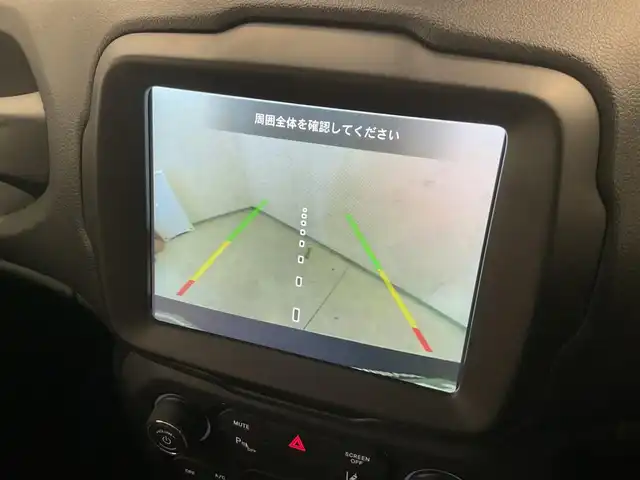 クライスラー・ジープ ジープ レネゲード リミテッド 熊本県 2020(令2)年 1.1万km ブラック ・ワンオーナー/・スマートキー/・プッシュスタート/・自動緊急ブレーキ/・レーンセンス/・パークセンス/・ブラインドスポットモニター/・アダプティブヘッドライト/・クルーズコントロール(追従式)/・黒革シート/・前席パワーシート/・前席シートヒーター /・ハンドルヒーター /・純正メモリナビ/　【BT・USB・AUX・AppleCarPlay・AndroidAuto】/・フルセグTV/・バックカメラ/・ETC/・ドライブレコーダー(前後録画)/・LEDヘッドランプ/・LEDフォグランプ/・純正マット/・純正バイザー