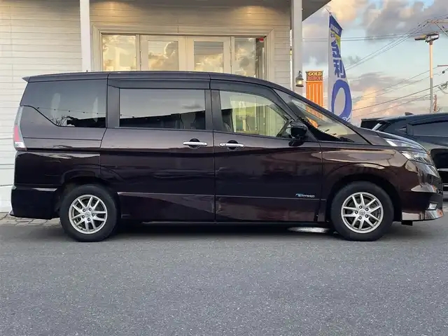 日産 セレナ ハイウェイスター 秋田県 2017(平29)年 13.9万km インペリアルアンバーP (株)IDOMが運営する【じしゃロン秋田店】の自社ローン専用車両になりますこちらは現金またはオートローンご利用時の価格です。自社ローンご希望の方は別途その旨お申付け下さい/エマージェンシーブレーキ/セーフティパックA/踏み間違い衝突防止アシスト/インテリジェントパーキングアシスト/アラウンドビューモニター/フロント＆バックソナー/ふらつき警報/進入禁止標識検知/ステアリングスイッチ/サイド、カーテンエアバッグ/純正SDナビ【CD/DVD/Blu-ray/SD/Bluetooth/HDMI/iPod/Apple CarPlay/android auto】/フリップダウンモニター/バックカメラ/フルセグTV/ハンズフリーオートスライドドア/クルーズコントロール/LEDヘッドライト