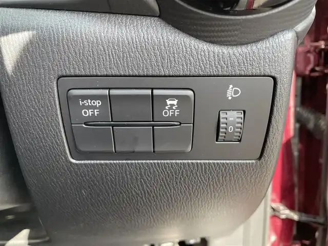 マツダ デミオ 13S 長野県 2017(平29)年 5.4万km ディープクリムゾンマイカ ４WD/スタッドレス積み込み/純正ナビ/・Bluetooth/TV/DVD/CD/AUX/社外ドライブレコーダー前方のみ/ETC/純正フロアマット/布系シート/冷房AC/純正15インチAW/HIDライト/衝突被害軽減システム/電格ミラー/W+サイドエアバッグ/ドアバイザー/スマートキー/取扱説明書