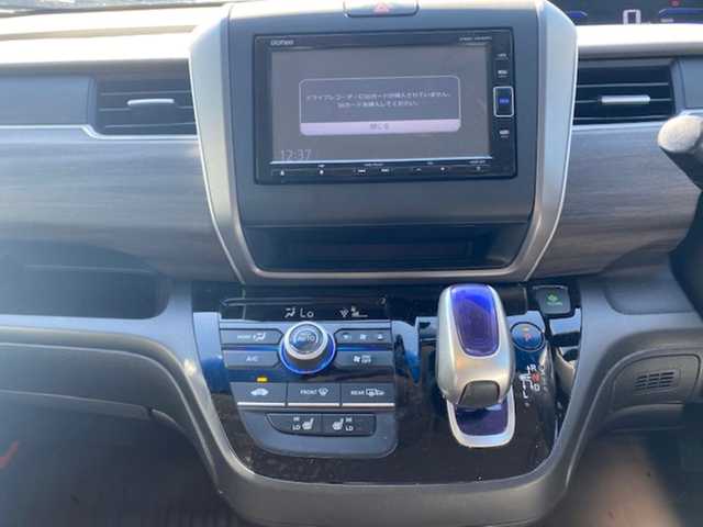 ホンダ フリード＋ ハイブリット EX 兵庫県 2018(平30)年 9.2万km ルナシルバーM 純正７型ナビ/・TV.BT.AM.FM/衝突軽減/レーダークルーズコントロール/バックカメラ/前席シートヒーター/両側パワースライドドア/前後ドラレコ/ビルトインＥＴＣ/前席ゴムマット/ドアバイザー/スペアキー×１