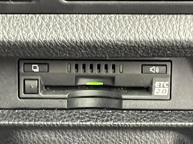 トヨタ ヴォクシー ハイブリッド ZS 煌Ⅲ 埼玉県 2021(令3)年 5.4万km ブラック 純正１０インチナビ　バックカメラ　ビルトインＥＴＣ２．０　前後ドライブレコーダー　三眼ＬＥＤ　セーフティセンス　クルーズコントロール　シートヒーター　純正アルミホイール　オートハイビーム　地デジＴＶ