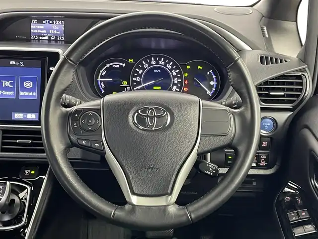 トヨタ ヴォクシー ハイブリッド ZS 煌Ⅲ 埼玉県 2021(令3)年 5.4万km ブラック 純正１０インチナビ　バックカメラ　ビルトインＥＴＣ２．０　前後ドライブレコーダー　三眼ＬＥＤ　セーフティセンス　クルーズコントロール　シートヒーター　純正アルミホイール　オートハイビーム　地デジＴＶ