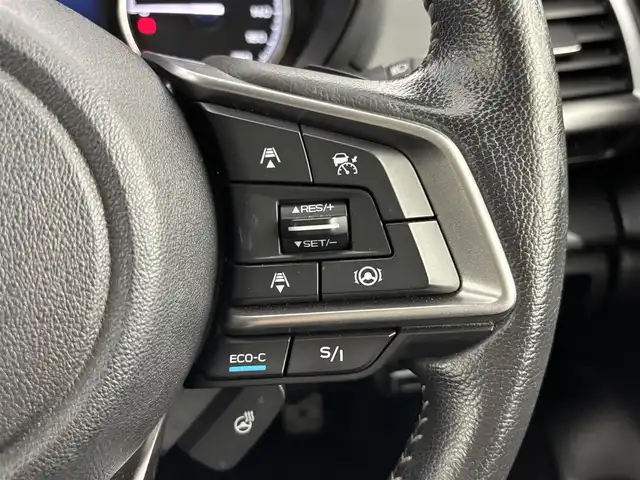 スバル フォレスター ハイブリッド アドバンス 福岡県 2020(令2)年 4.7万km クリスタルブラックシリカ アルパイン後席モニター　/純正８型ナビ/フルセグTV　/Ｆ．Ｓ．Ｒカメラ　/デジタルインナーミラー　/前方ドラレコ　/ETC　/アイサイト　/レーダークルーズコントロール　/コーナーセンサー　/衝突軽減ブレーキ　/レーンキープ　/ブラインドスポットモニター　/パドルシフト/ハーフレザーシート　/シートメモリー付きパワーシート　/シートヒーター　/ステアリングヒーター　/パワーバックドア　/純正１８インチアルミホイール　/ＬＥＤヘッドライト